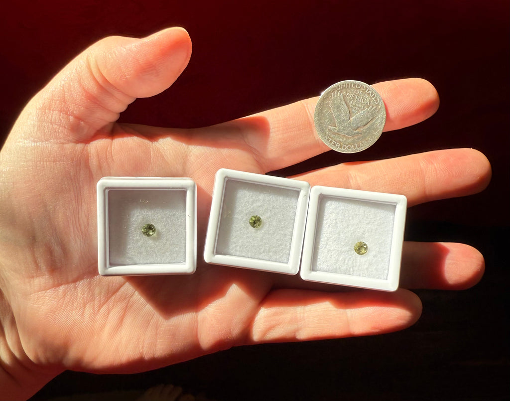 4mm Genuine Moldavite Round Facet in Acrylic Case