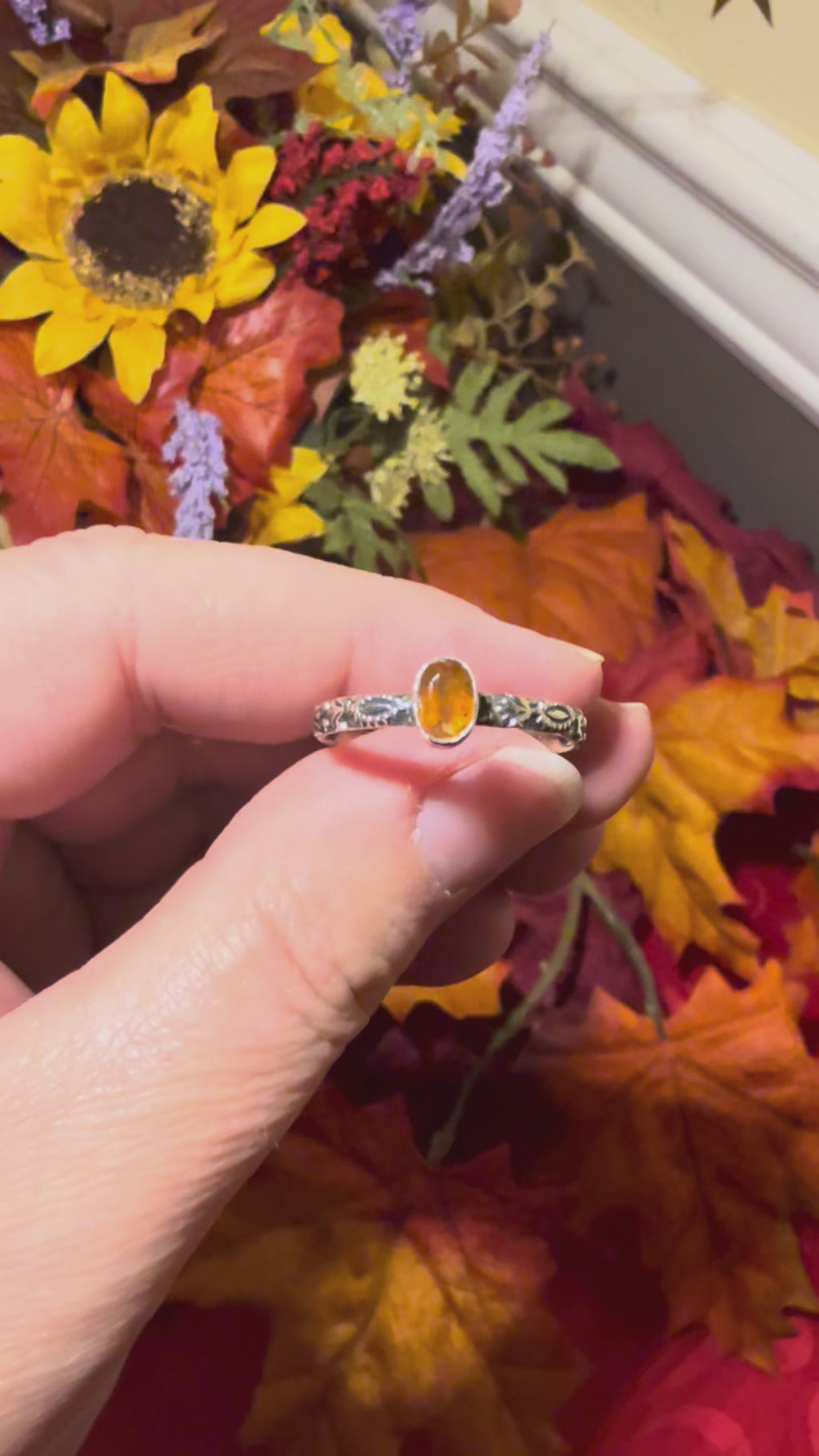 Faceted Orange Kyanite Sterling Silver Embossed Band Ring, size 10-1/4